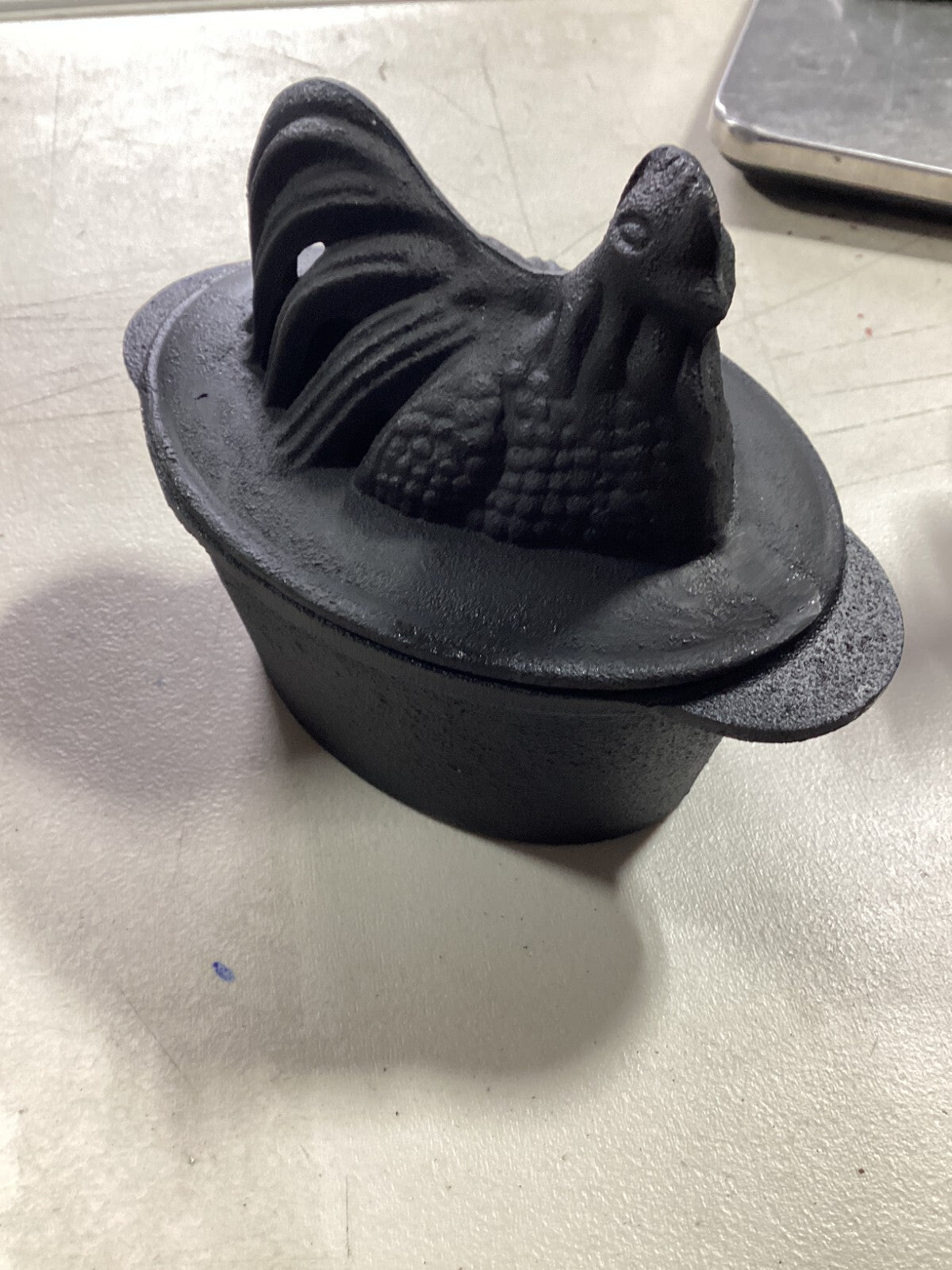 1 Quart Black Cast Iron Cooking Pot Decorative Humidifier for Stoves